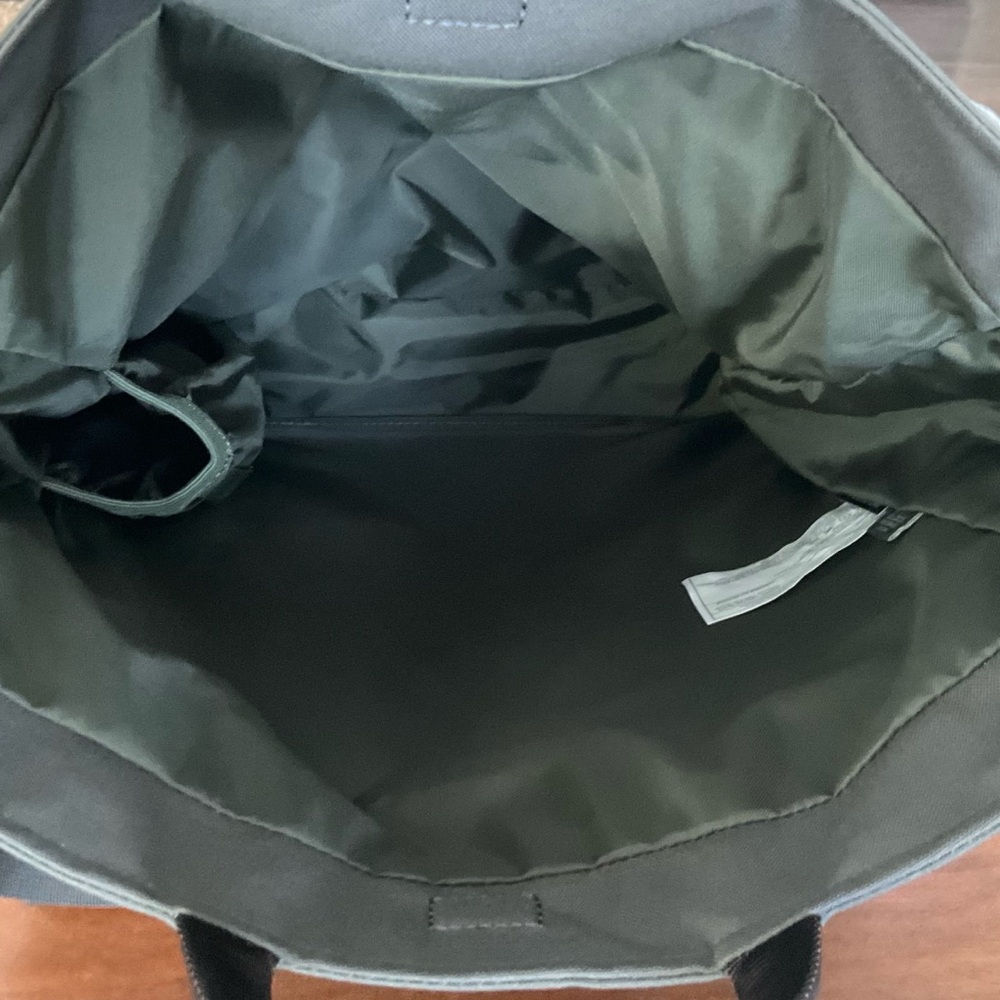 NWT Osprey Arcane 12L Tote Bag in Stonewash Black - Picture 6 of 12